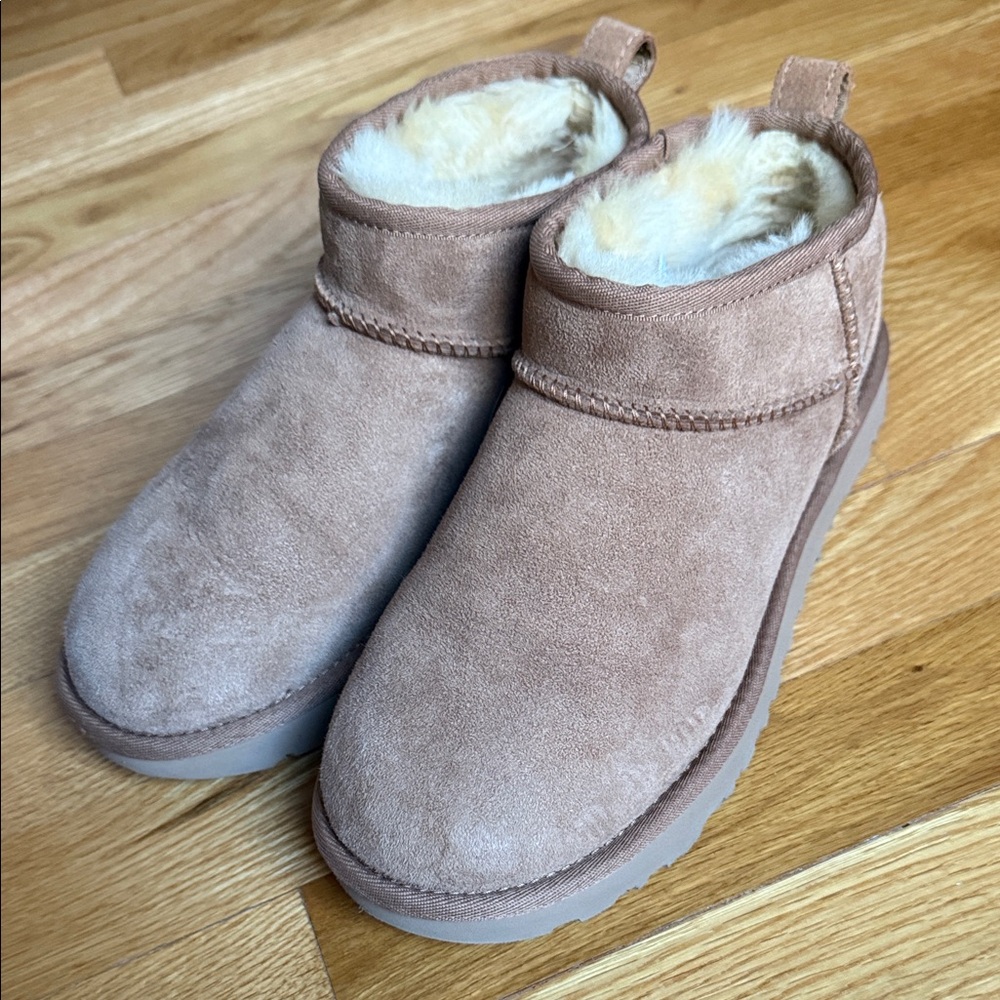 UGG Classic Ultra Mini